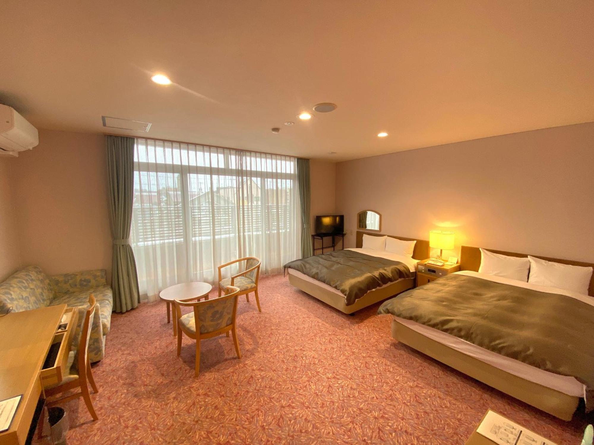 Hotel Lavenir 3*