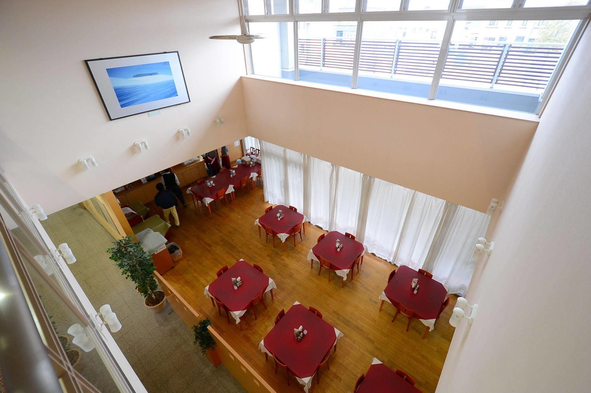 Lavenir Hotel 3*
